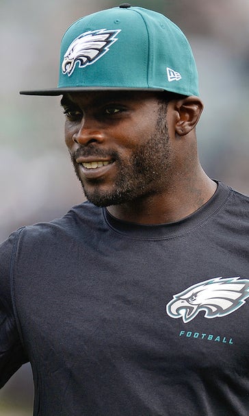 Vick's pick to start for Eagles? Not himself
